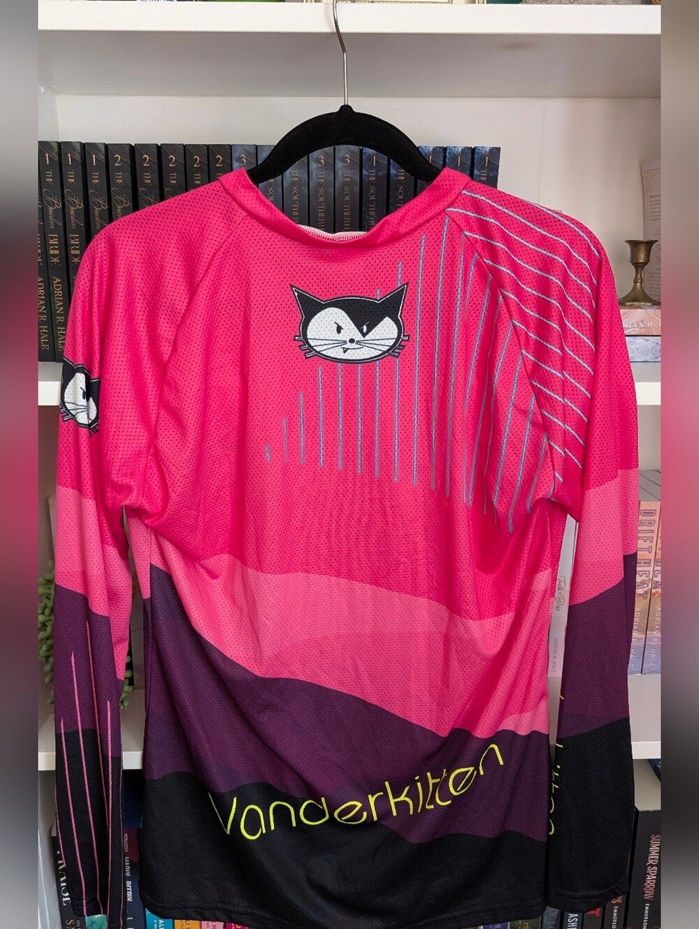 Hot Pink mountain bike long sleeve jersey - Picture 2 of 3